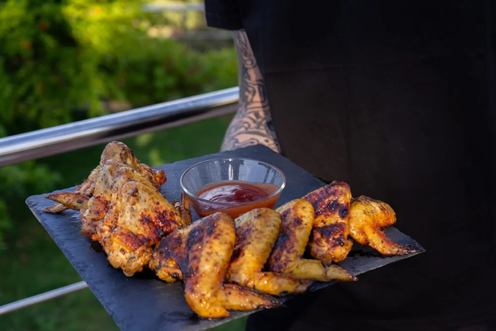 Alitas de pollo a la brasa